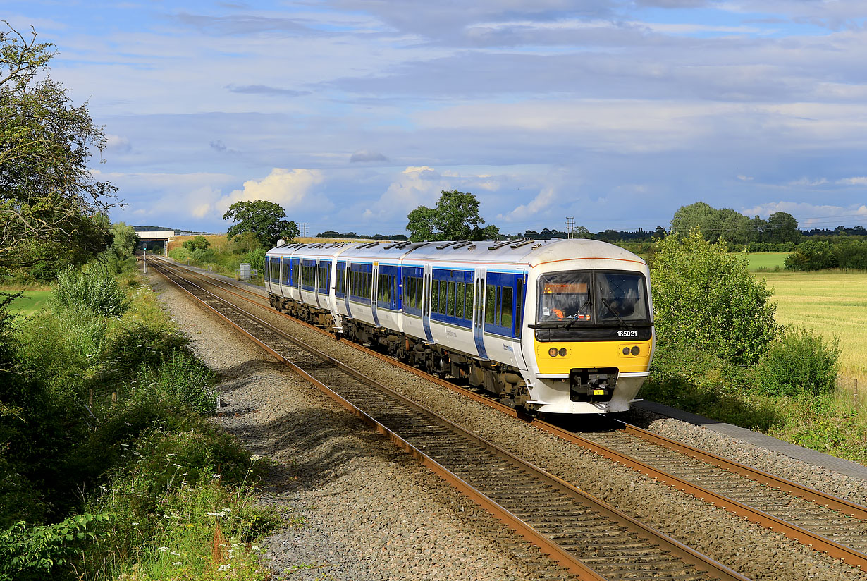 165021 & 165010 Islip (Brookfurlong Farm) 6 July 2024