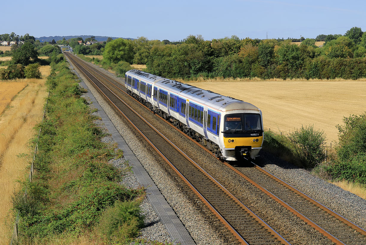 165023 & 165011 Islip (Brookfurlong Farm) 7 August 2026