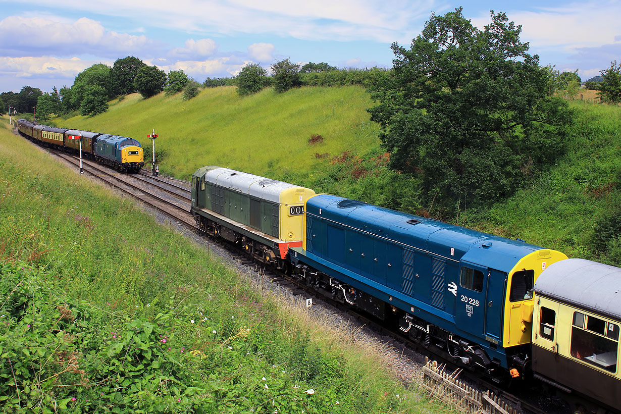 20228, 20137 & 37215 Toddington 14 July 2024