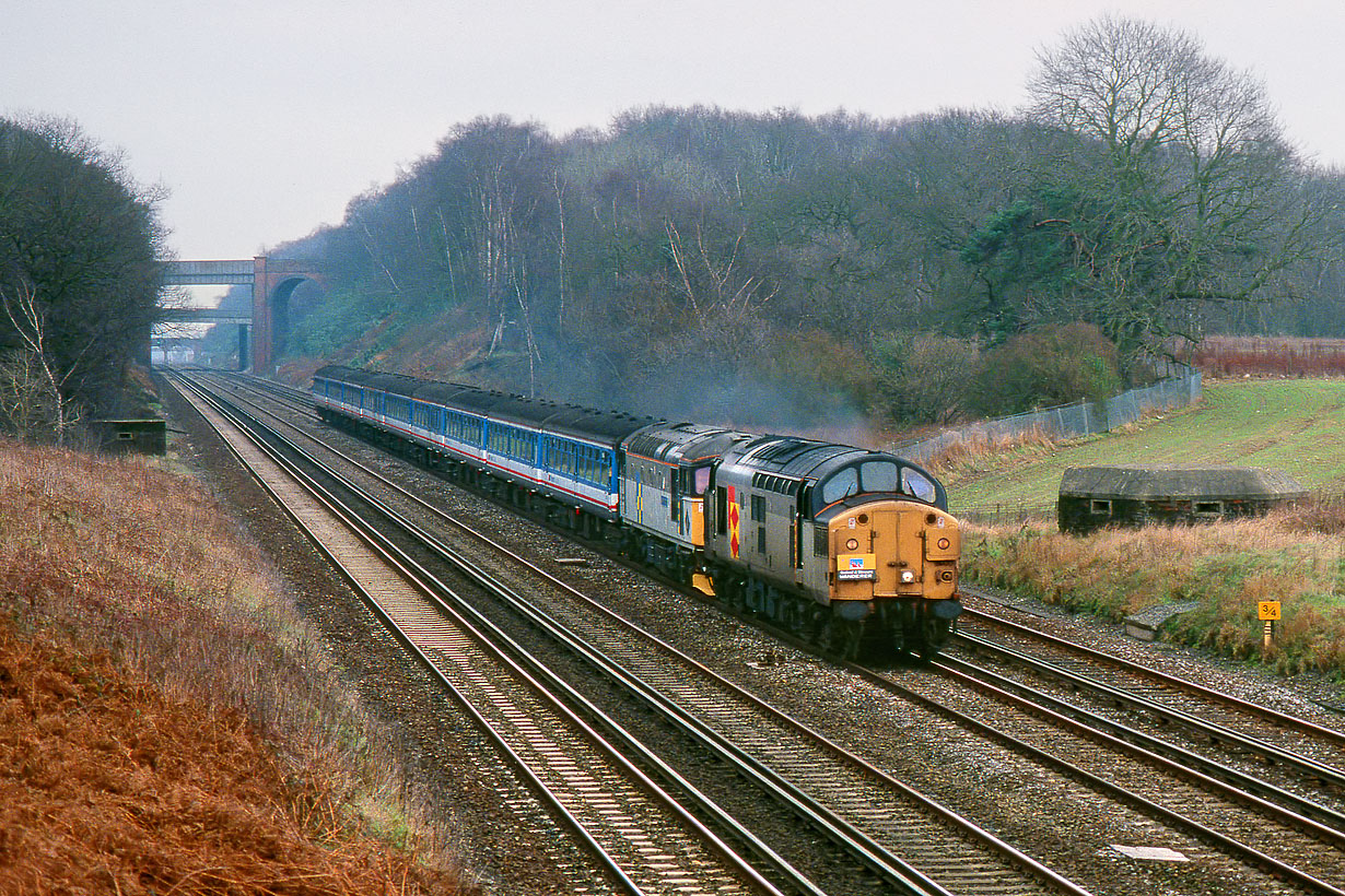 37009 & 33050 Potbridge 19 January 1992