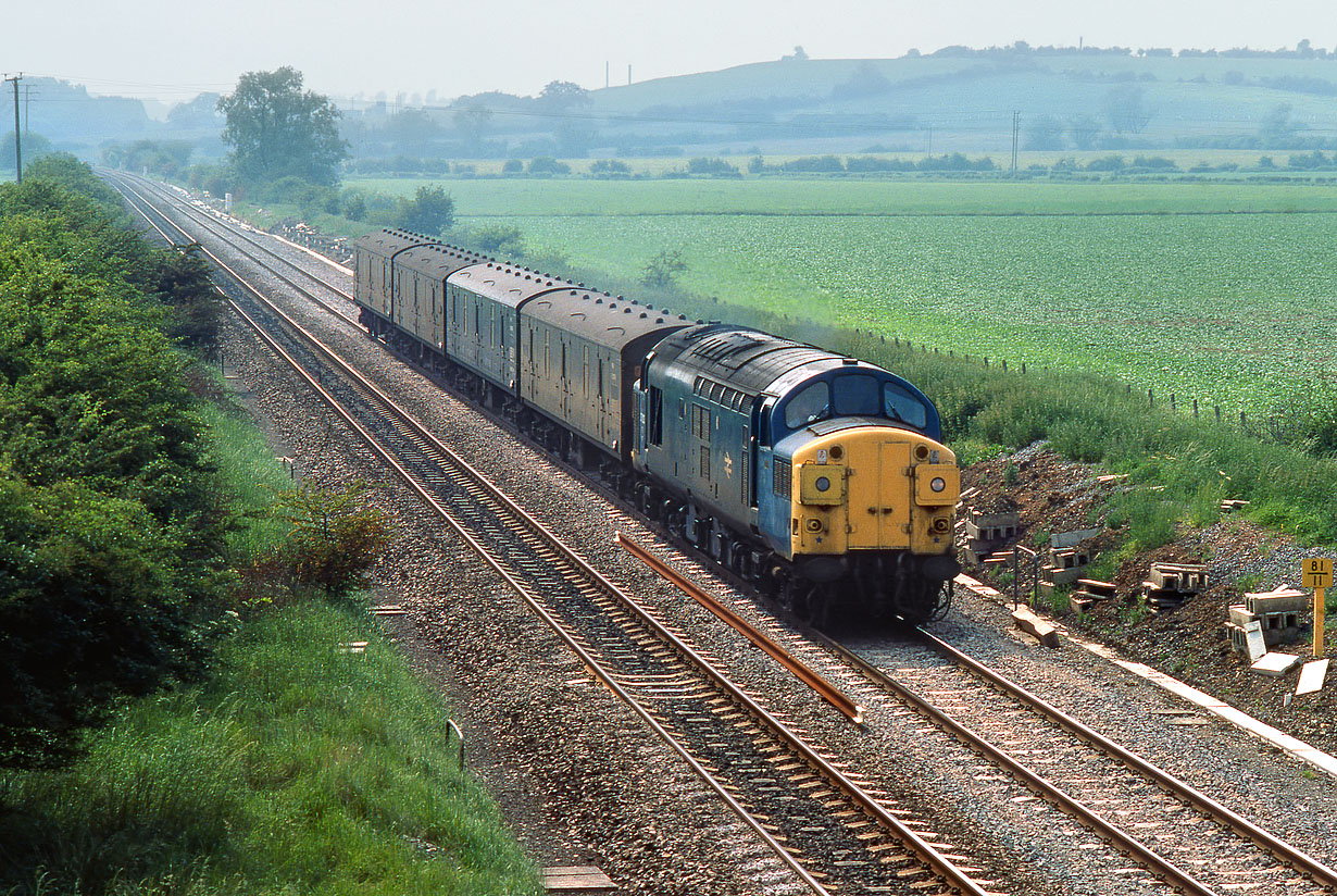 37023 Wootton Bassett (Chaddington Lane) 20 June 1984