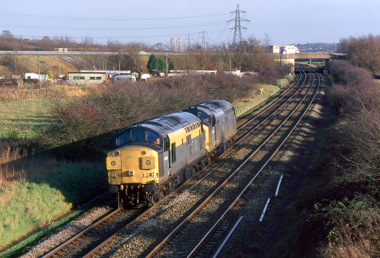 37092 & 37162 Swindon (Hay Lane) 3 December 1994