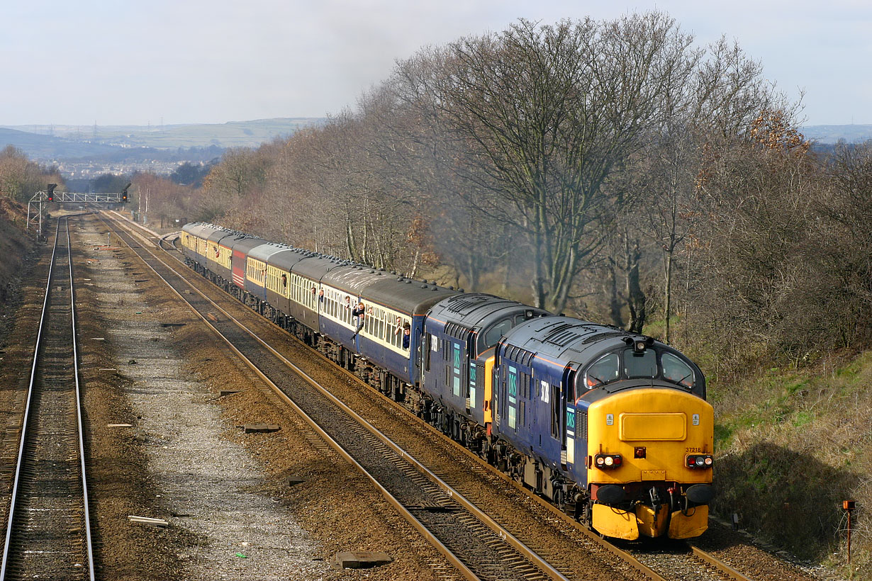 37218 & 37059 Mirfield 18 March 2006