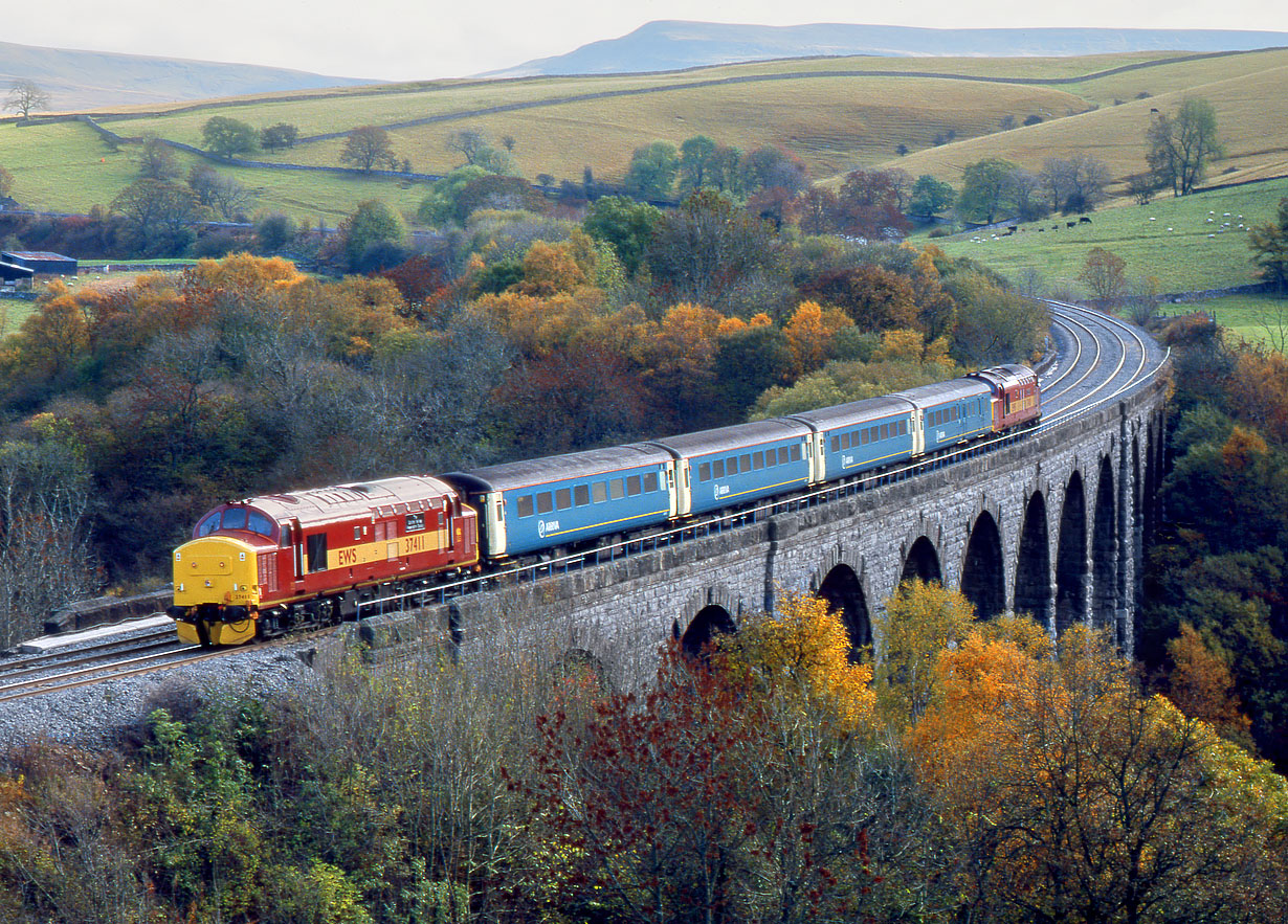 37411 Smardale 30 October 2003