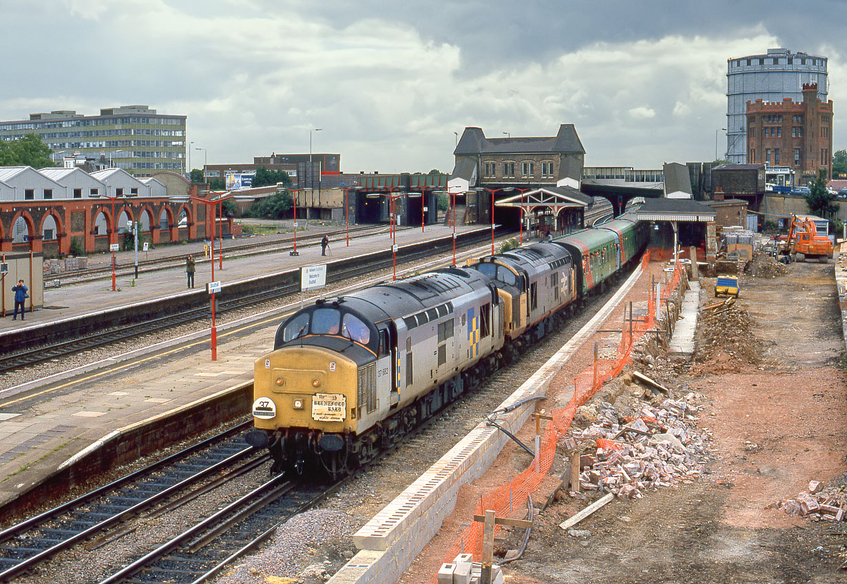 37682 & 37685 Southall 22 June 1991