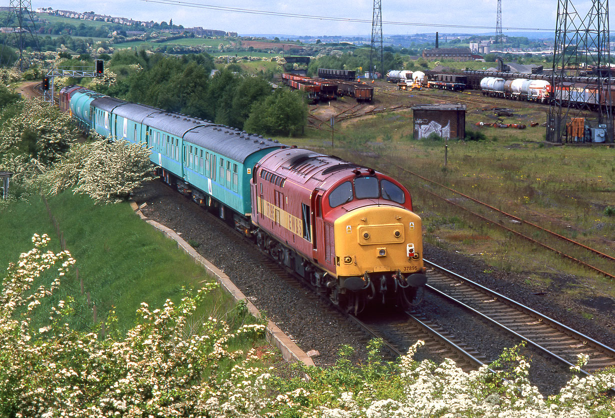 37895 Healey Mills 24 May 2000