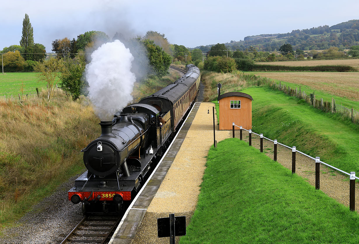 3850 Hayles Abbey Halt 13 October 2024