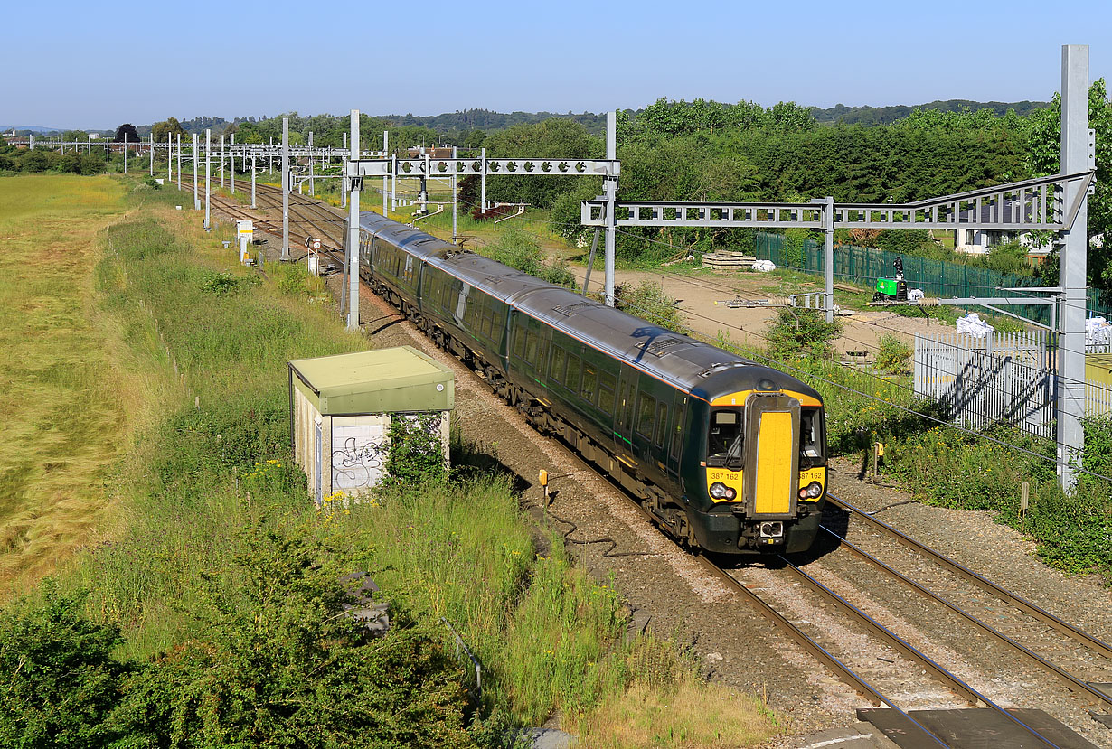 387162 Ufton Nervet 21 June 2024