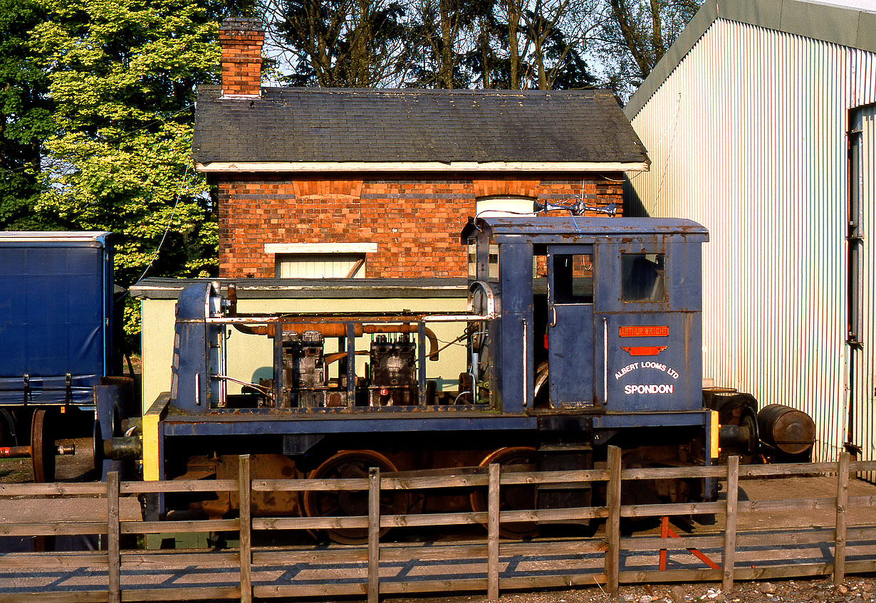 4210079 Rothley 11 May 2001