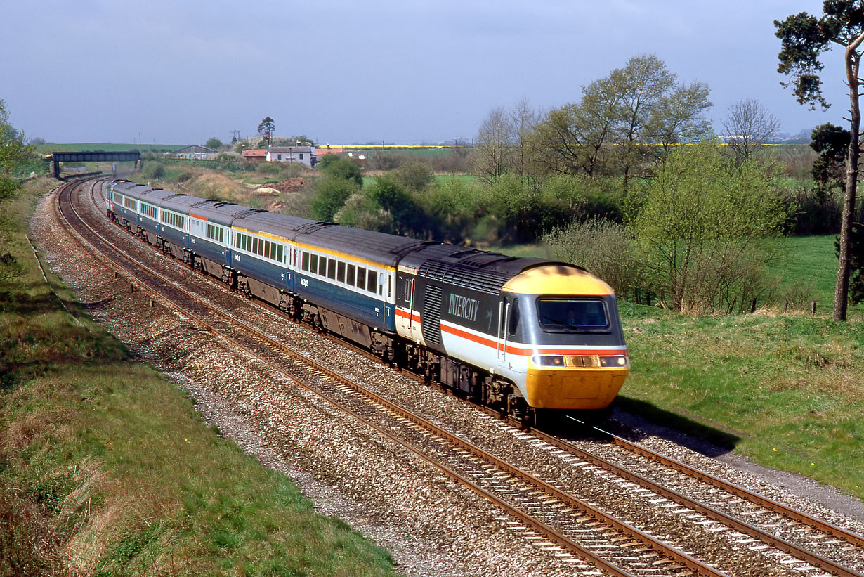 43034 Shrivenham (Ashbury Crossing) 21 April 1988