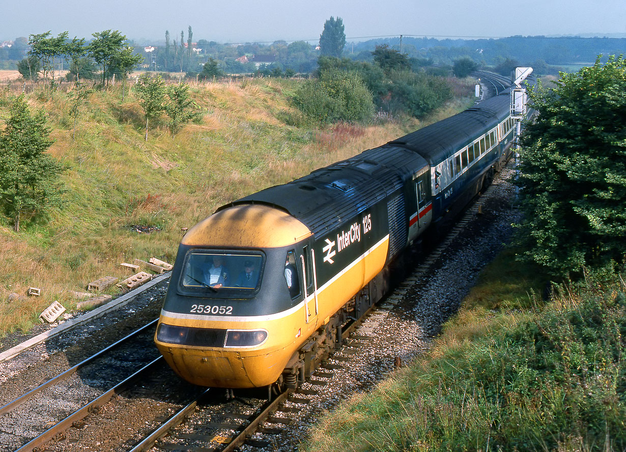 43185 Hawkeridge Junction 4 October 1987