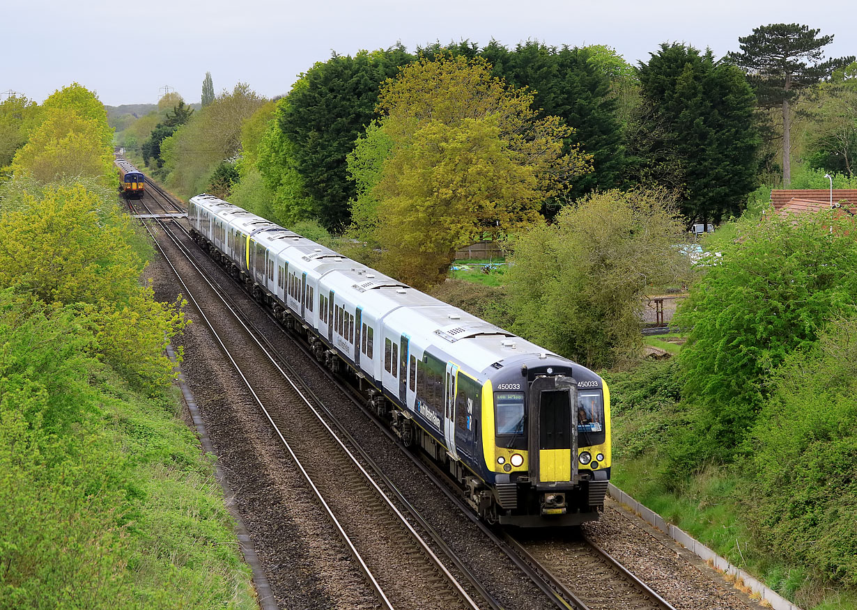 450033 & 450020 Wokingham (William Heelas Way) 24 April 2024