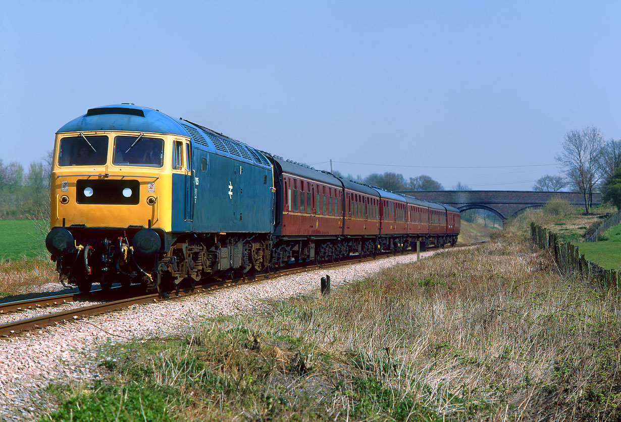 47105 Dixton 8 April 2000