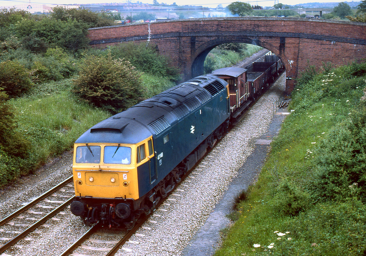 47148 SWindon (Hay Lane) 16 June 1983