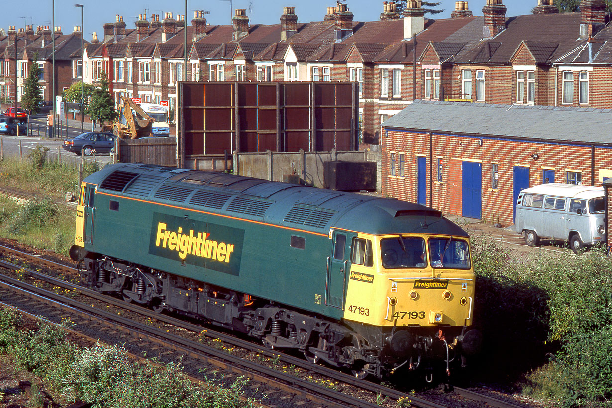 47193 Eastleigh 25 June 1999