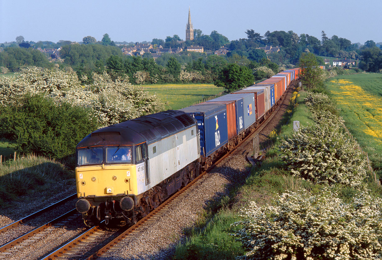 47193 Kings Sutton 19 May 1998