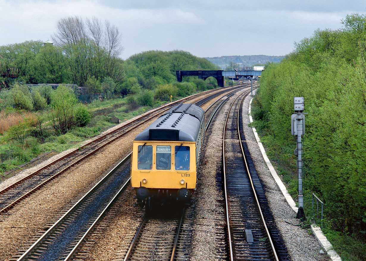 55023 & 54281 Oxford North Junction 10 May 1986