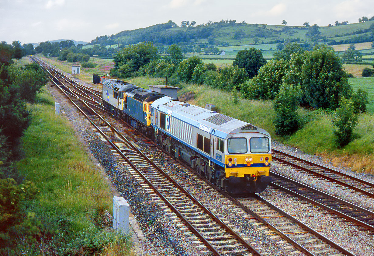 59005, 33109 & 56001 Standish Junction 1 July 1990