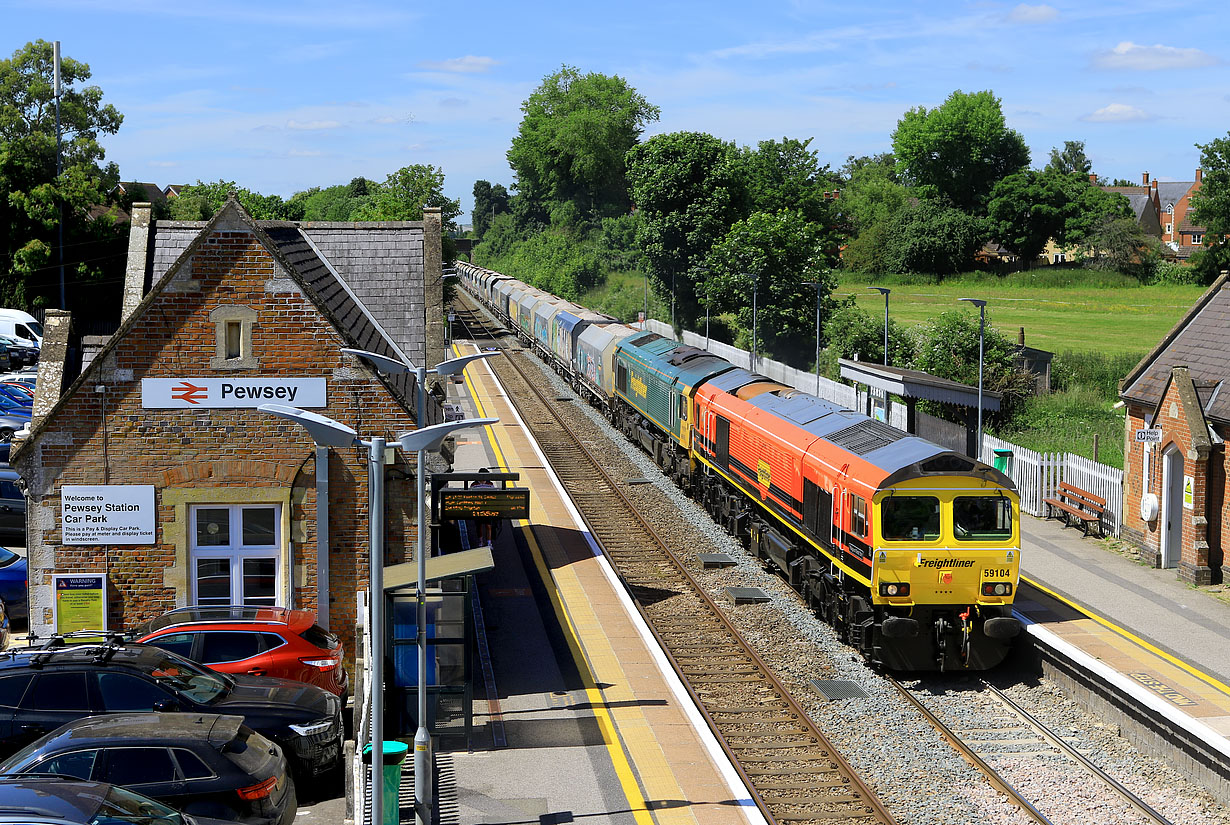 59104 & 66616 Pewsey 20 June 2024