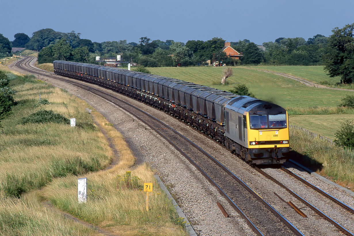 60086 Shrivenham (Ashbury Crossing) 12 July 1995
