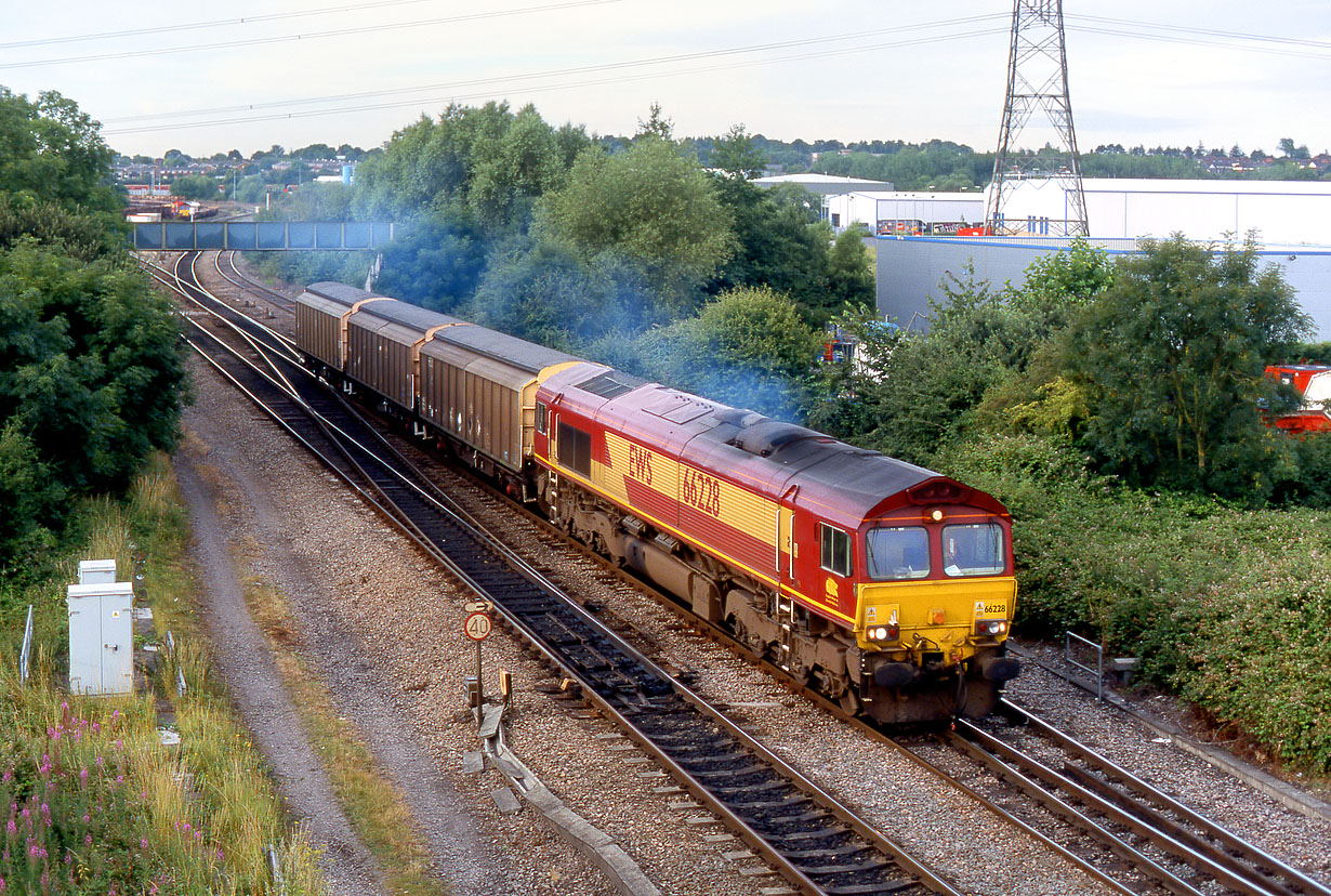 66228 Didcot North Junction 22 July 2002