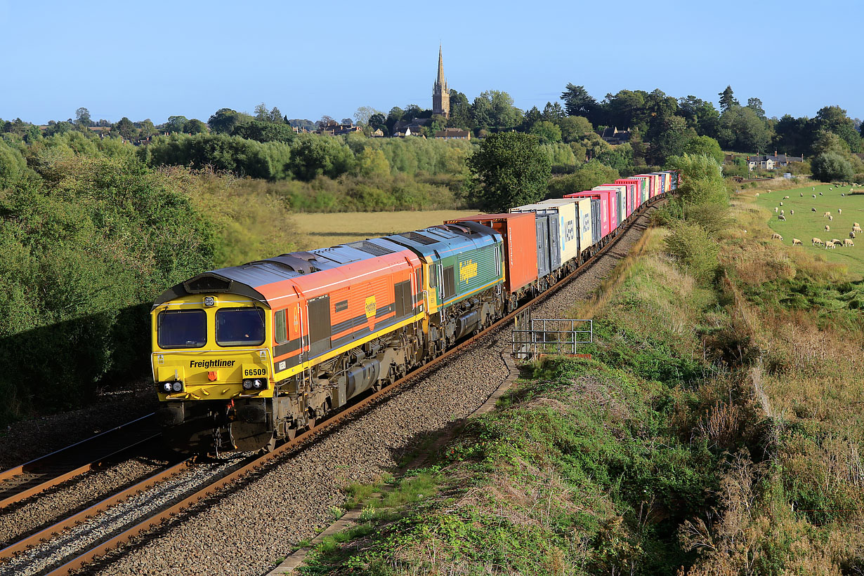 66509 & 66519 Kings Sutton 21 September 2026