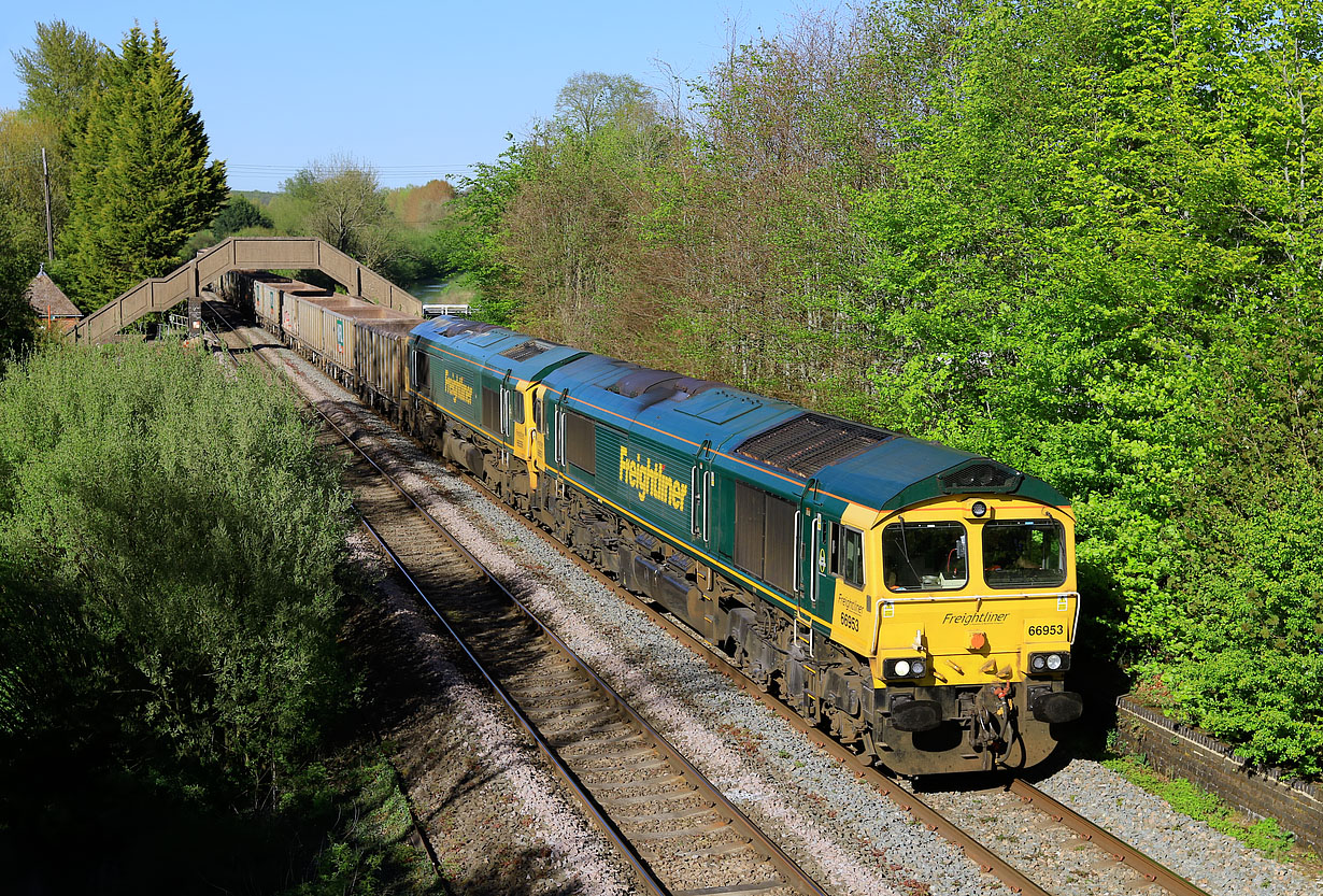66953 & 66559 Little Bedwyn 24 April 2026