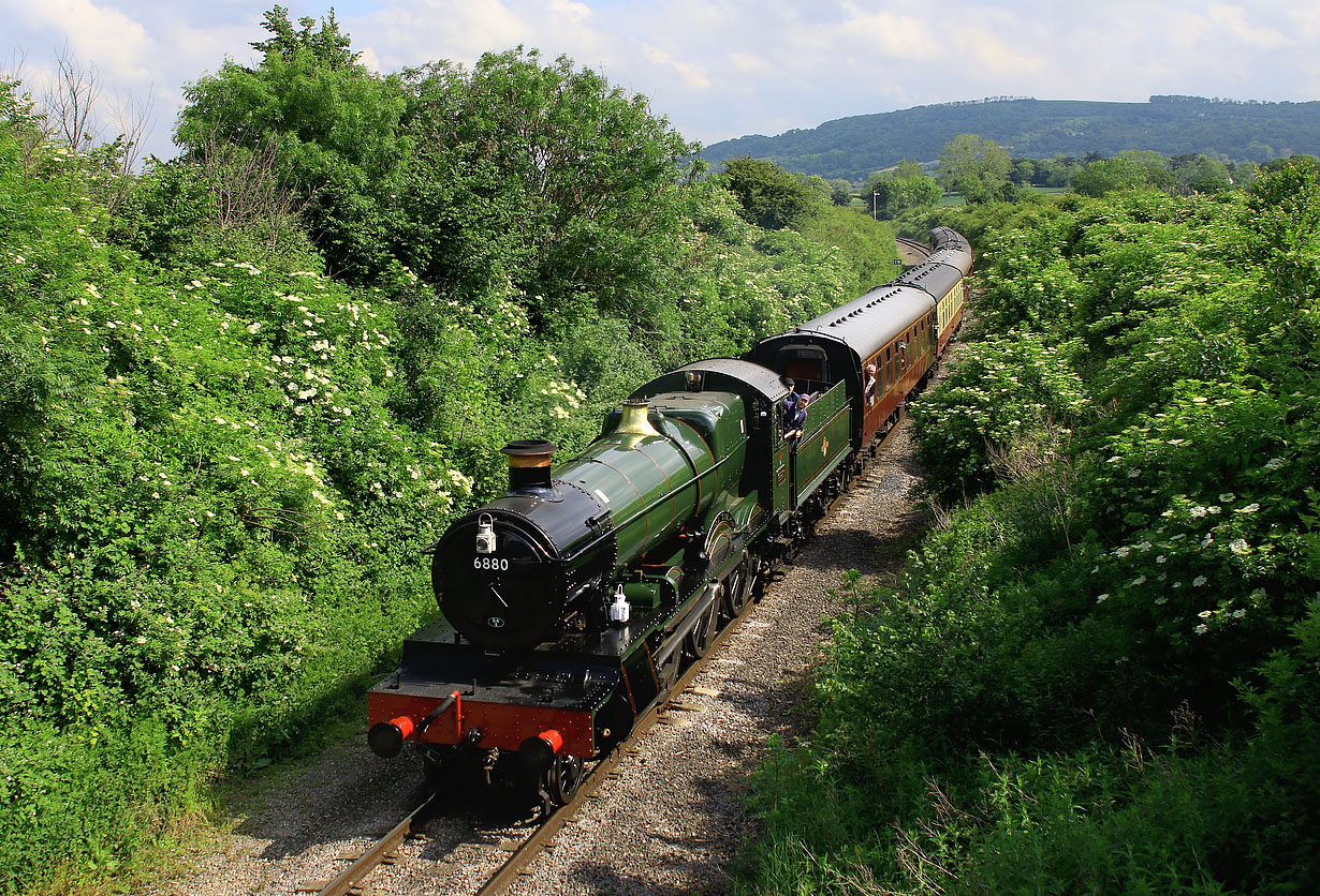 6880 Southam 25 May 2024