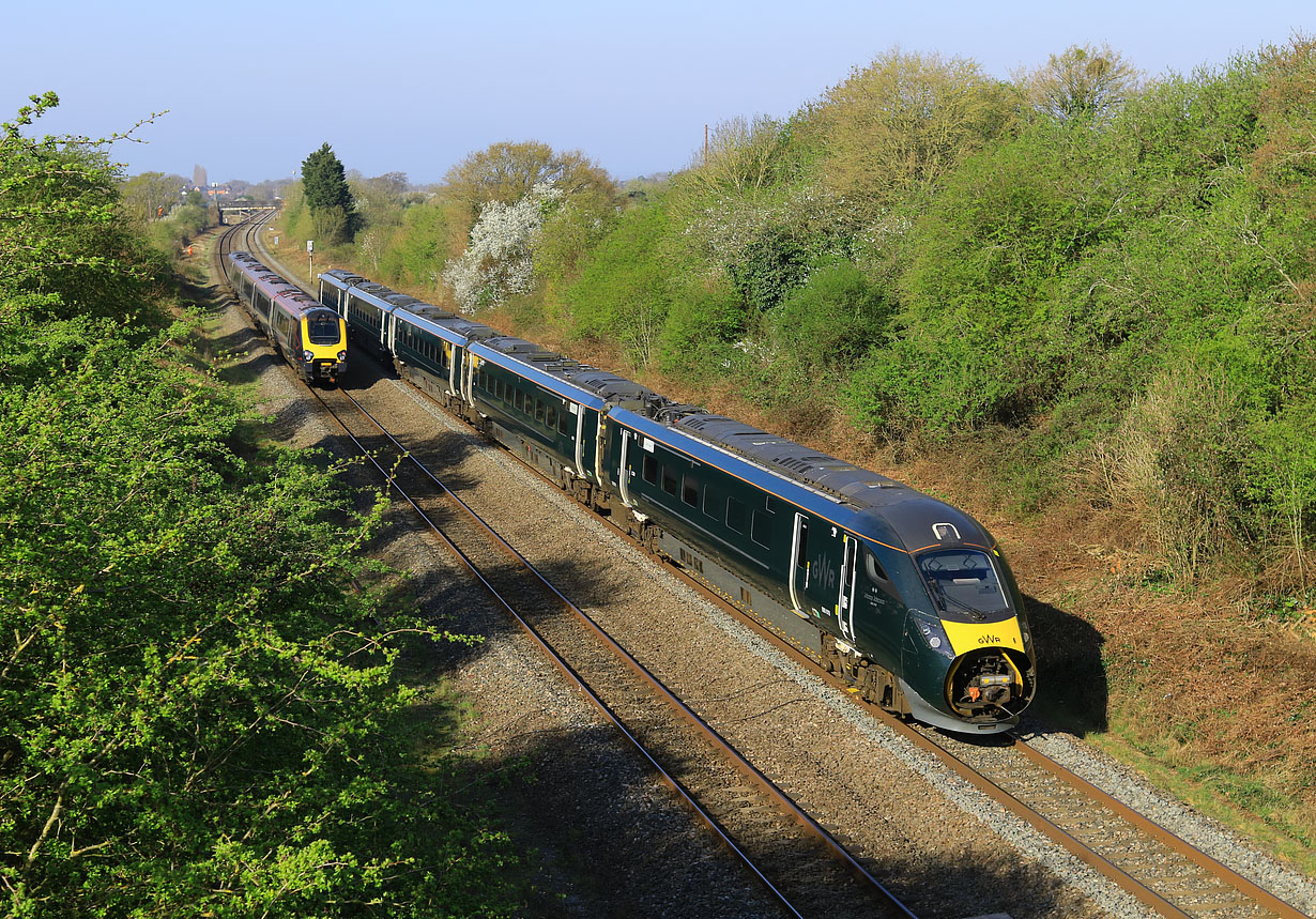 800019 Up Hatherley 3 April 2025
