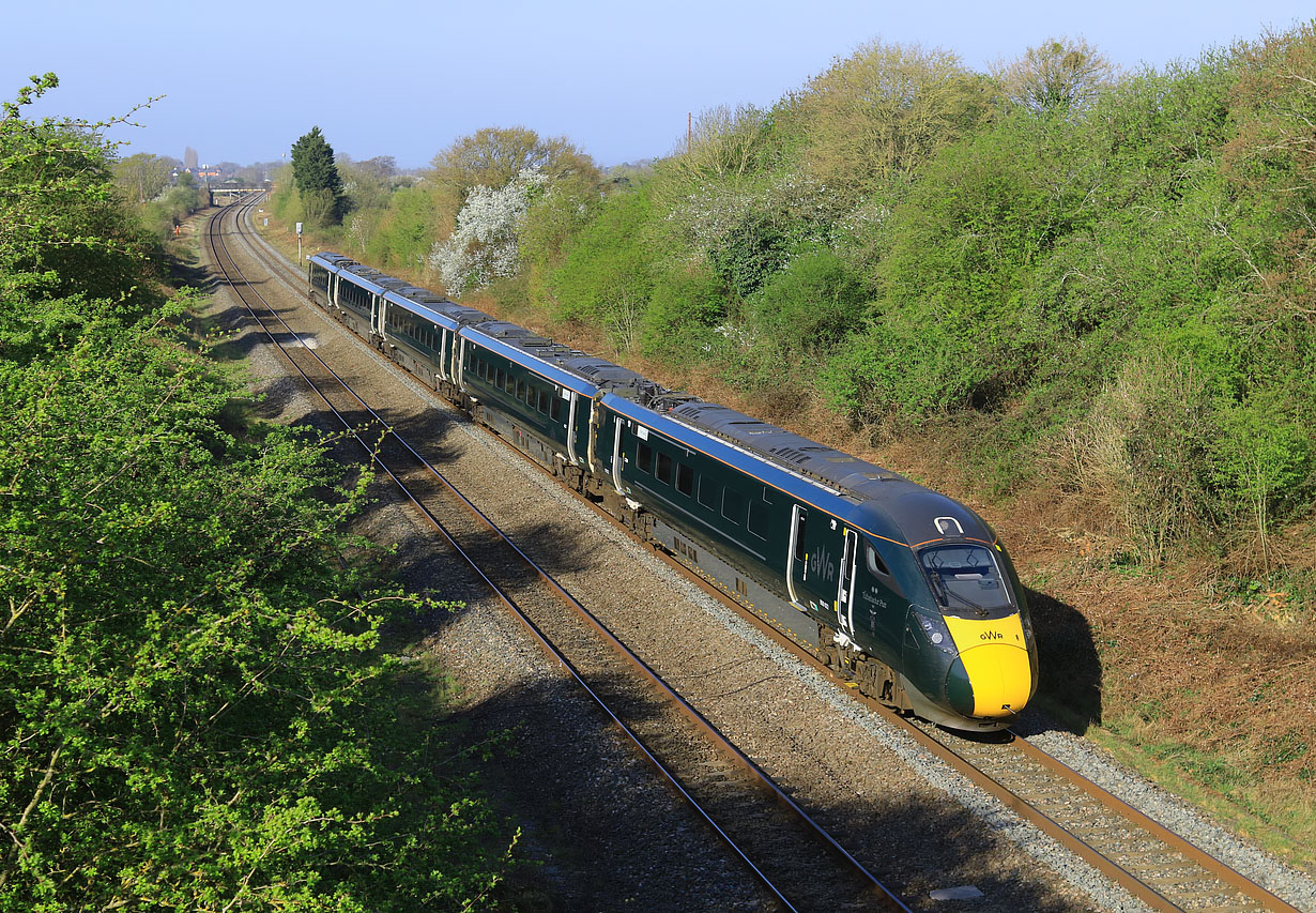 800022 Up Hatherley 3 April 2025