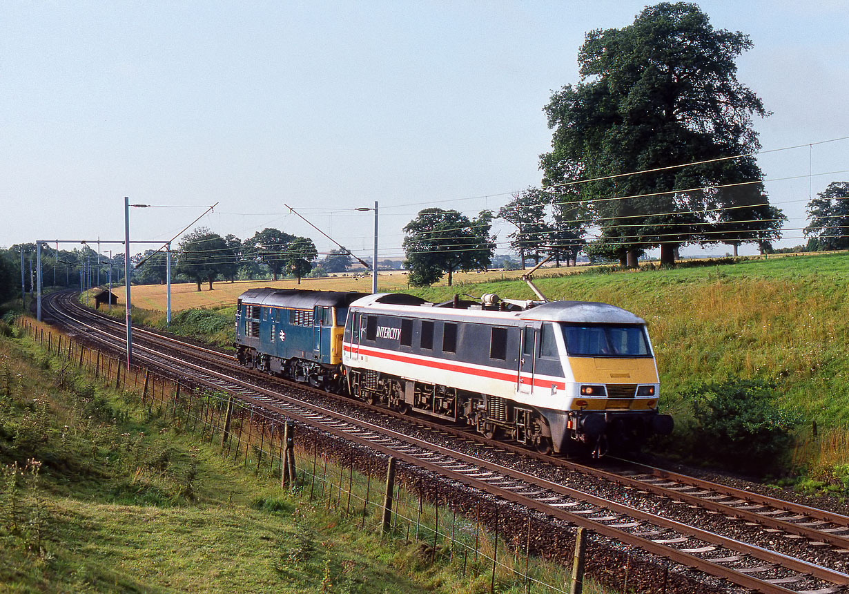 90021 & 31425 Brockhall 24 August 1991
