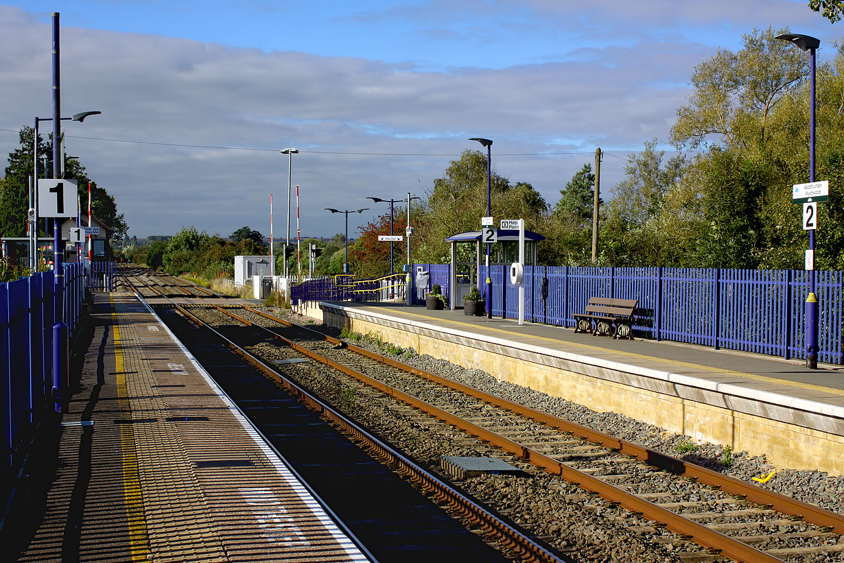 Ascott-under-Wychwood Station 6 October 2016