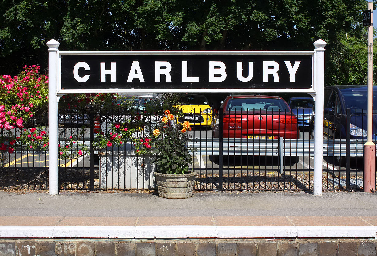 Charlbury Name Board 19 July 2013