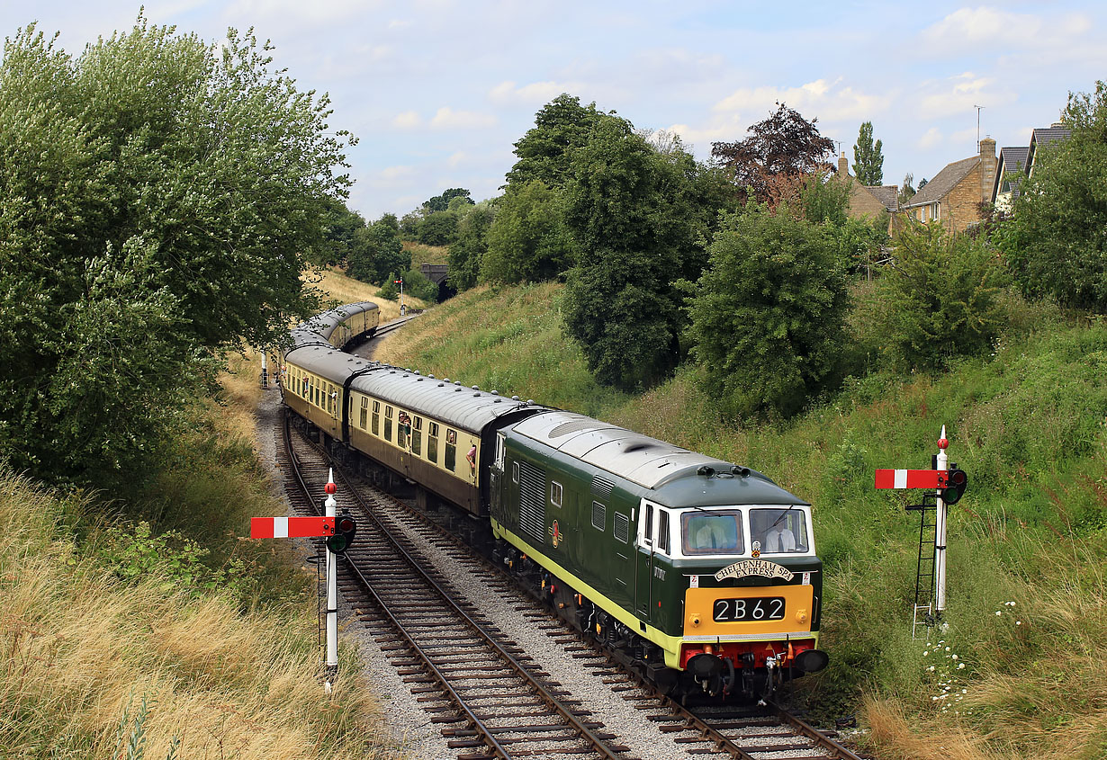 D7017 Winchcombe 27 July 2018