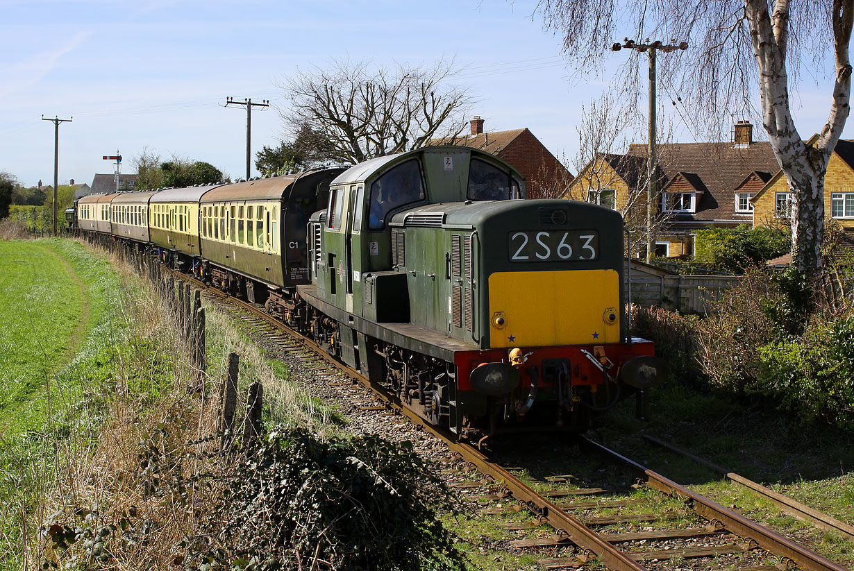 D8568 Chinnor 26 March 2017