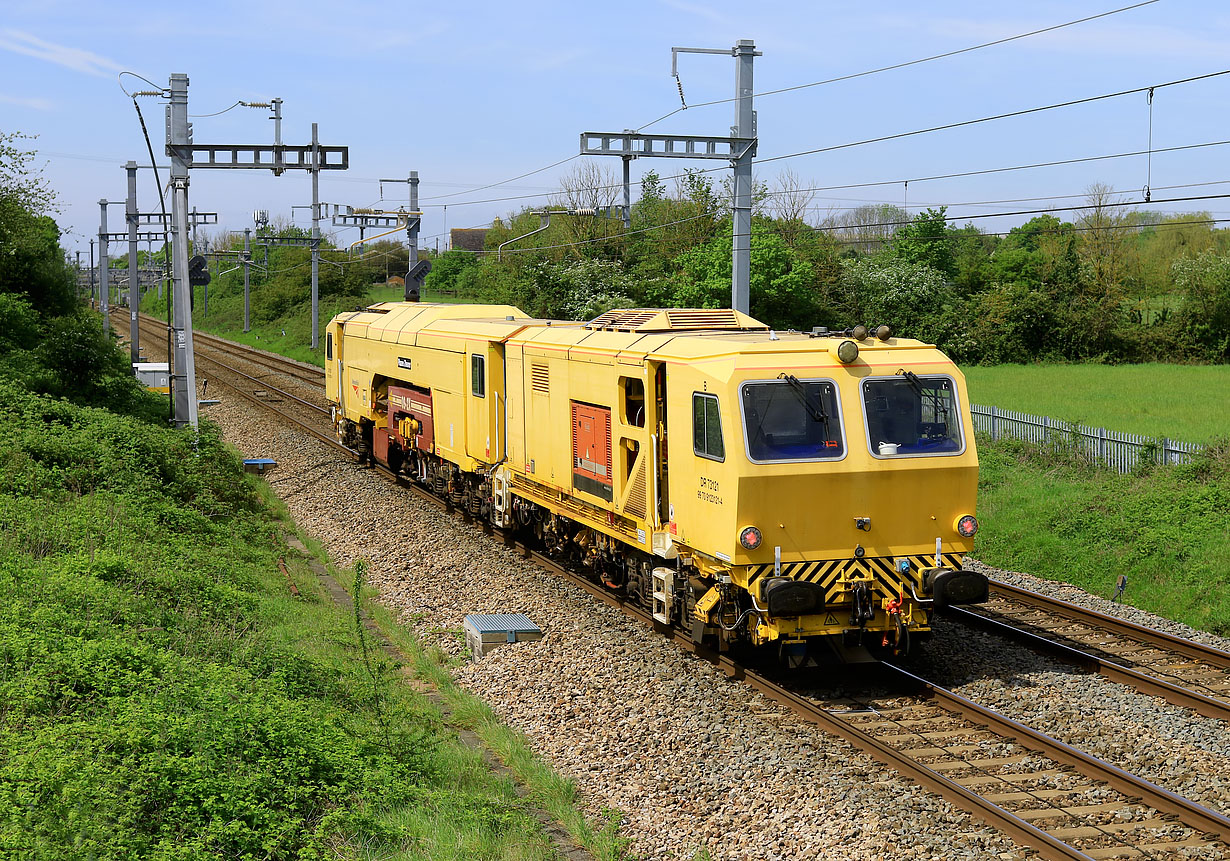 DR73121 South Marston 9 May 2024