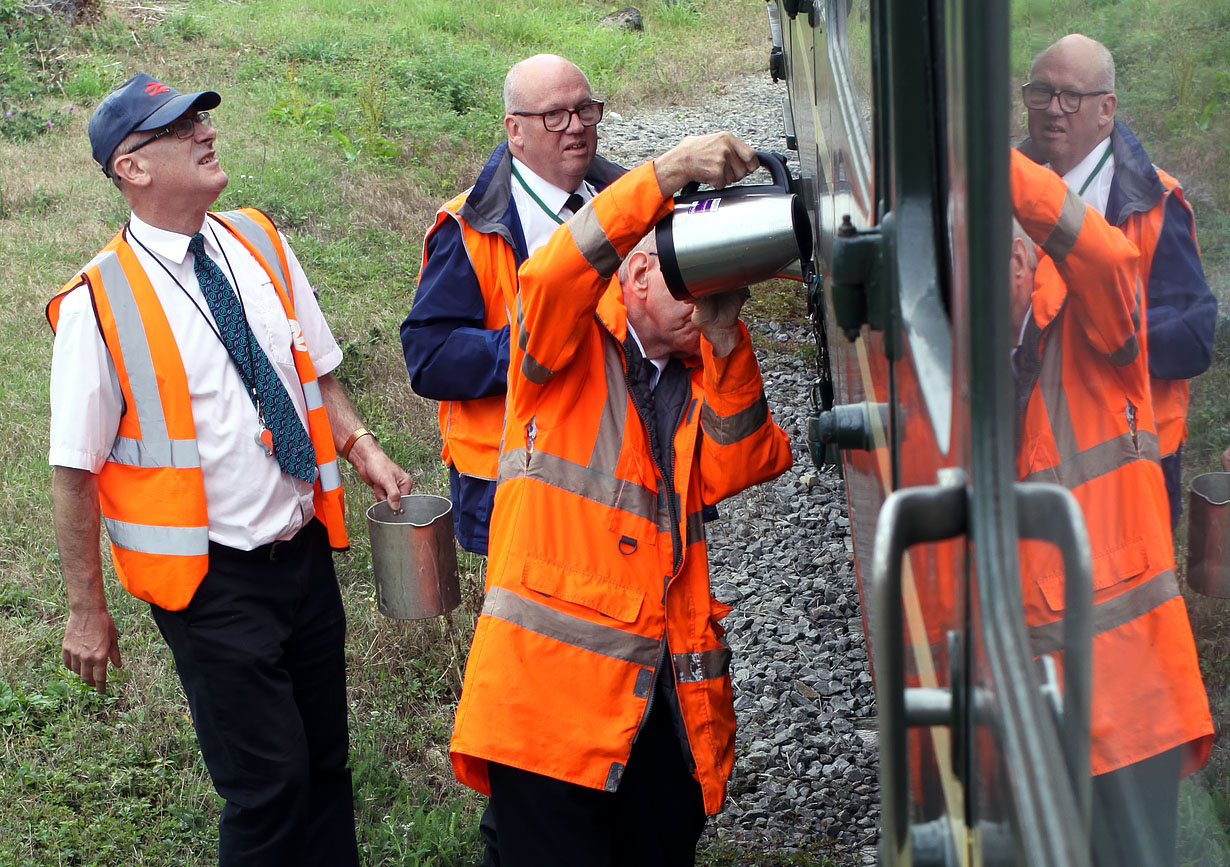 Filling 55032's Radiator Finghall Lane 20 July 2025