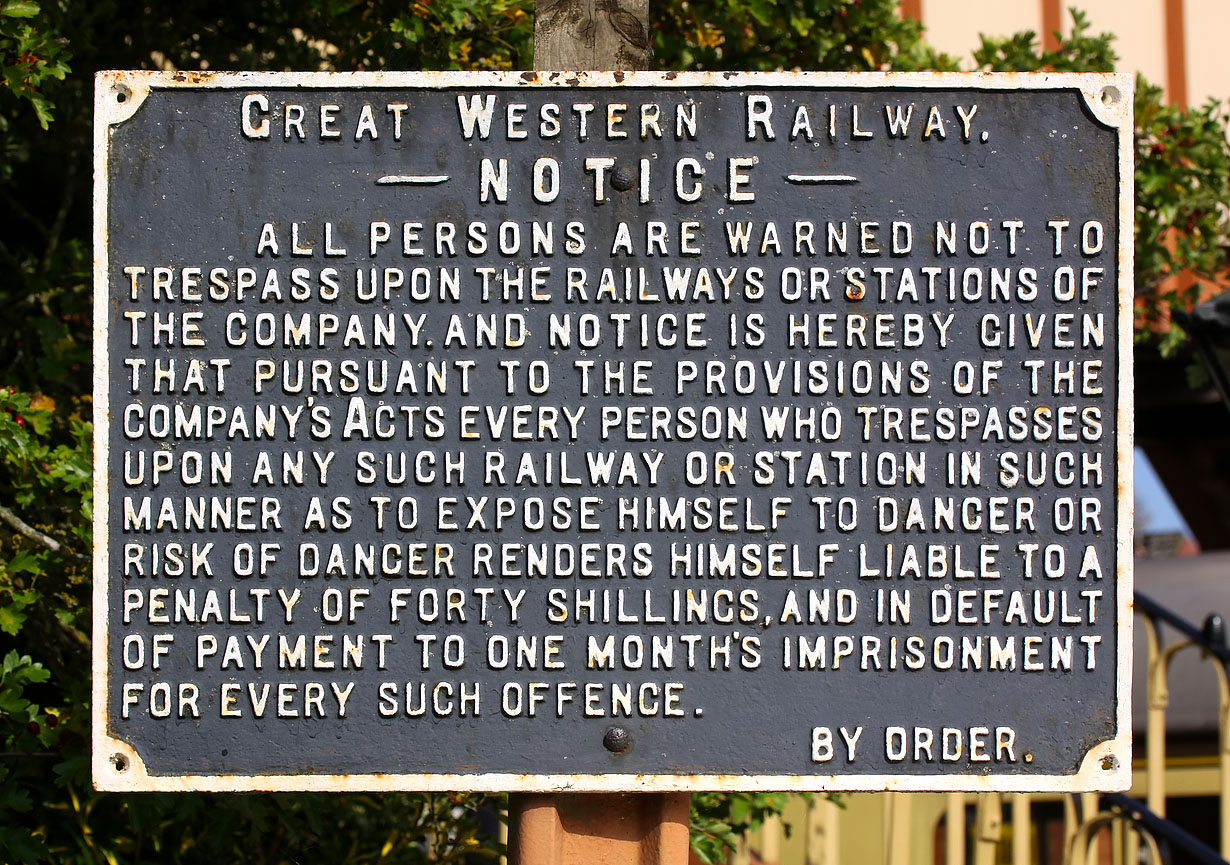 Toddington Trespass Notice 29 September 2013